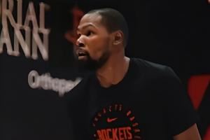 挥洒汗水~火箭三大新援杜兰特、芬尼-史密斯和奥科吉都练起来了