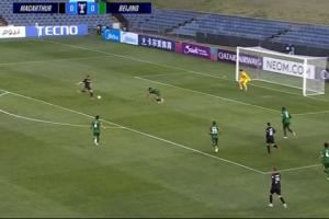 漏洞百出！国安边路盯人不紧，后点防守漏人，开场3分钟即丢球