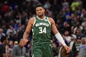 帕金斯:谈到季后赛和冠军争夺者我只讨论西部 东部球队都扯淡